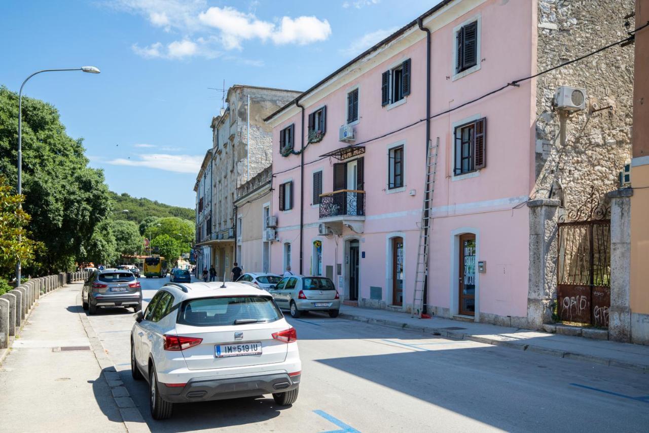 Twins Amphitheatre Apartments プーラ エクステリア 写真